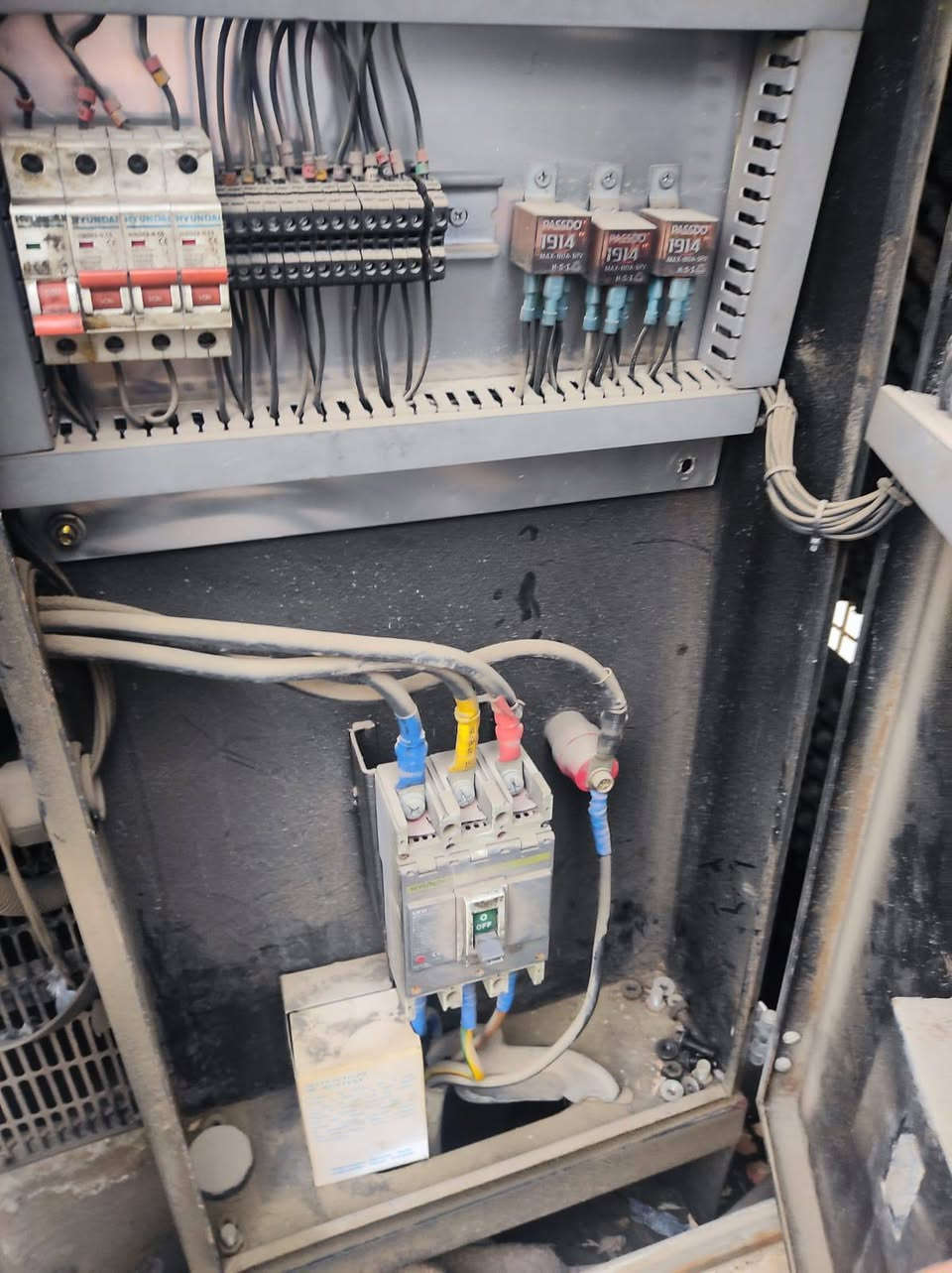 السلام عليكم 
مولدات للبيع 

مولدة ٥٠ كي في بركنز صيني لوفل

مكان بغداد -كاظمية 
الشراي يتفضل يتواصل واتس مع صاحب الرقم اني مكلف بالنشر 
***********
