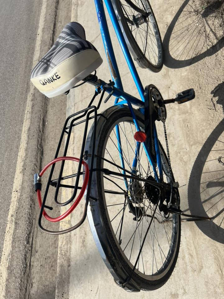 السلام عليكم
بايسكل عبدالحليم للبيع 
السعر ٦٥
موقعي حي الانتصار 
***********
