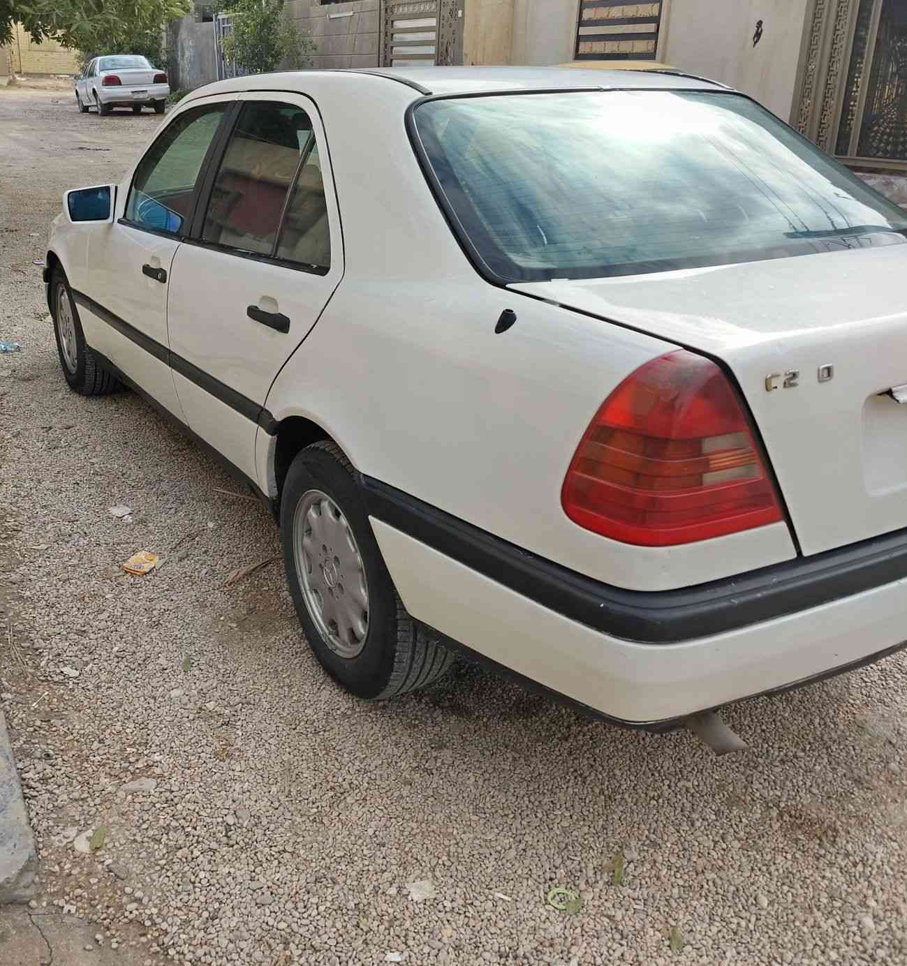 للبيع مارسدس C200 م94 محرك 4 سلندر خراطيم رقم بغداد مشروع وطني تبريد شغال تخم تاير جديد صدر جديد محرك كهربائيات مكفوله يرادله ملاحضات بسيطه وبيه طبه بسيطه بالنمره الاخيره مره تصير ومره لا... سعر 48 وبيه مجال مكاني الانبار... ***********
