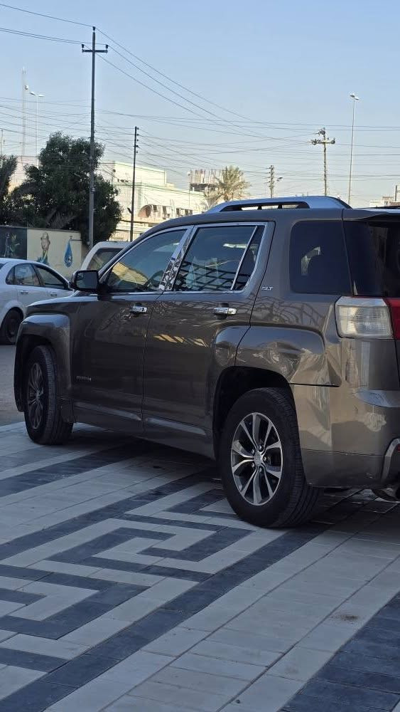 السلام عليكم 
جمسي تيران 2012 ستة سلندر فول مواصفات 
بيهه ضربة بالبيبان والجاملغ الخلفي مبينات بالصور مامصلحة
محرك جديد ويالة جدد بالجيس ادامة كاملة السعر 85 قفل
مكاني البصرة شط العرب الرقم *********** البصرة, العراق
