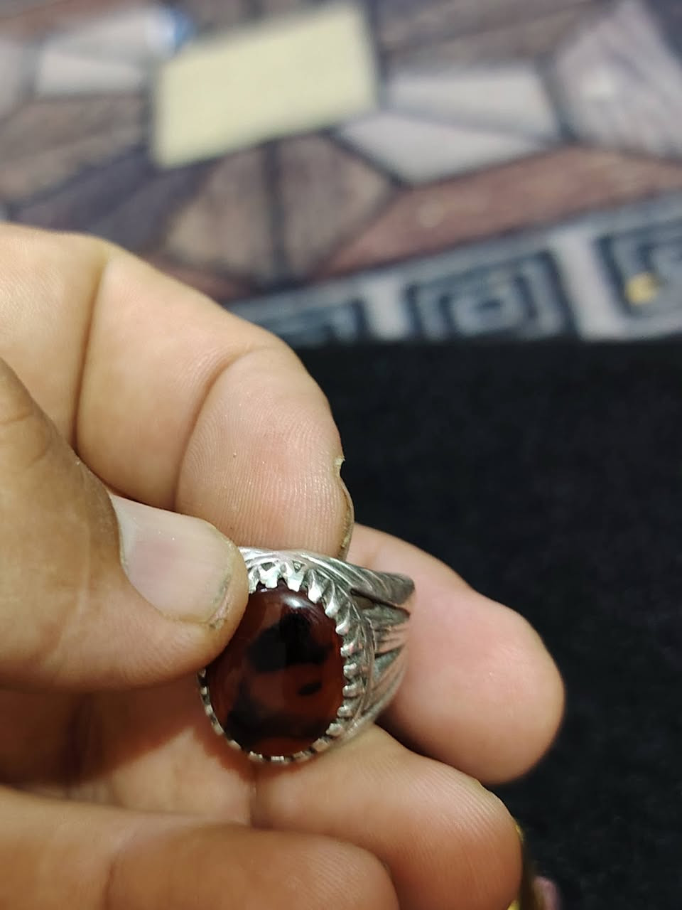 السلام عليكم اخوان محبس عقيق يماني مصور طبيعي صورة سيد محمد الصدر (قدس الله سره) للبيع الرقم ***********
