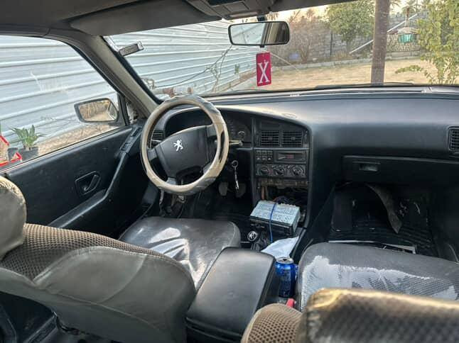 السلام عليكم بيجو  ٢٠١٢ خصوصي رقم بصره باسمي تحويل ثاني يوم كير مكينه كفاله السعر ٣٠وبي مجال بسيط رقم الهاتف***********العنوان بغداد الدوره
