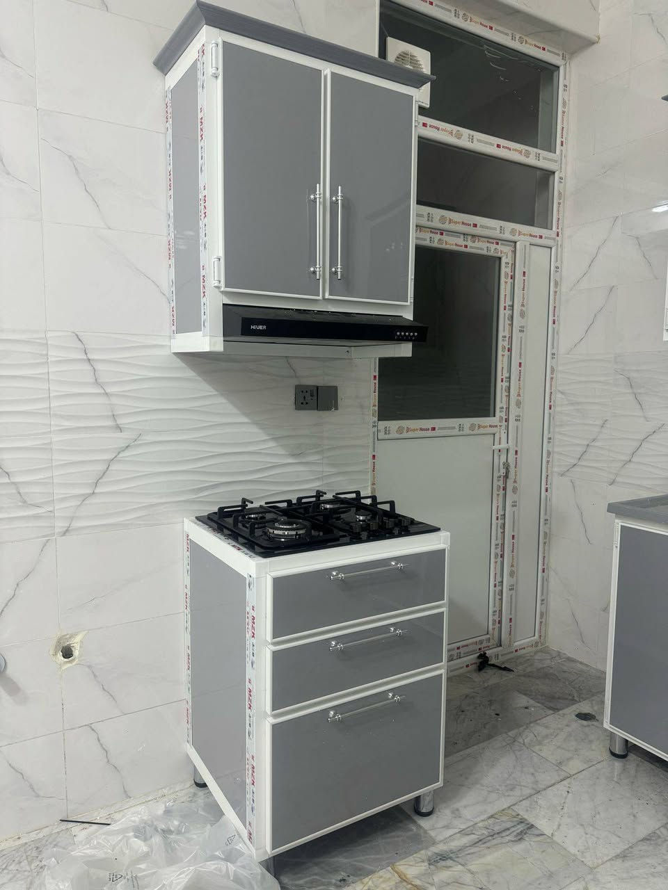 سلام عليكم كاونتر الامنيوم متر ونص تسكام مع طباخ ٤عيون مع شافطه دهون 450  وبي مجال


**إذا كنت صاحب هذا الإعلان وتريد حذفه لأي سبب، رجاءا أرسل رسالة إلى الدعم الفني**