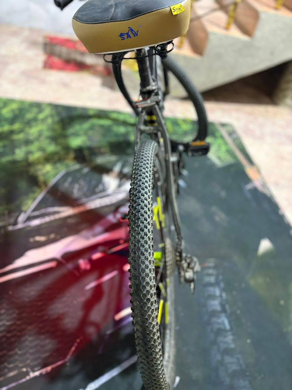 السلام عليكم🌹
للبيع فقط 

بايسكل رود 🚴

ماركة تريك TWITTER

لشه مضلعه

معدن فول المنيوم ماشه كاربون

خفيف جدا وسريع ✈

جاهز اي عطل مابي👍🏻

كله مختم بونتريكر 

حجم 29 /LX

كمبليونه امامي و خلفي 

سستم شيمانو تياكره   

امامي 3 خلفي 8 نمر 

السعر 480

العنوان :🏭
بغداد مدينه الصدر قطاع 9
 
نعتذر عن المراوس🚲

الرقم للتواصل /***********
