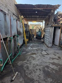 موقع للبيع بغداد الشعب حي البساتين …كاع مللك ١٠٠ متر ٥×٢٠…. حصه حكومي ...