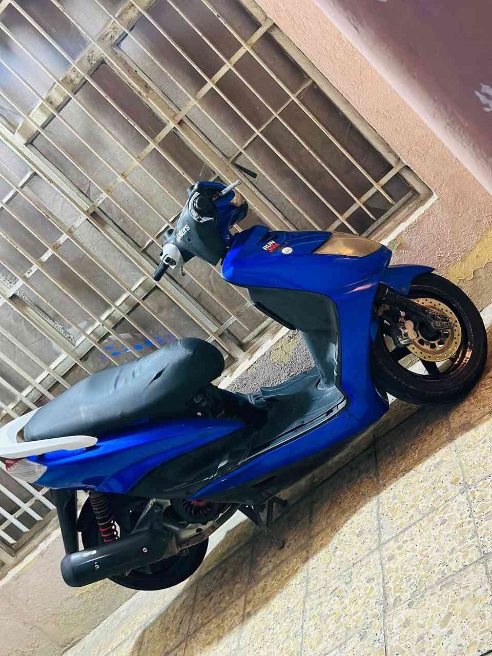 السلام عليكم دراجة سكنس نثية 140 دراجة نظيفة مكفولة الدراجة مكينة مامفتوحة كفرات نظيفة بيها تلحيظات بسيطة كلشش سعر 600وبيها مجال


**إذا كنت صاحب هذا الإعلان وتريد حذفه لأي سبب، رجاءا أرسل رسالة إلى الدعم الفني**