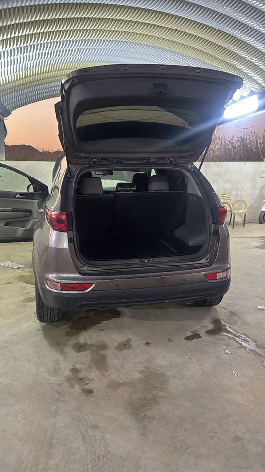 مكلف بنشر سبورتج 20018 السعر 155 $ خليجي بسم بنيه   رقم انكليزي واسط بدون ضربه ولا صبغ السياره حلوه مال بيت من الشركه بسمها يعني منذ دخولها العراق حتى الان العنوان جسر ديالى القديم شارع مستشفى التويثه رقم الهاتف *********** بغداد, العراق
