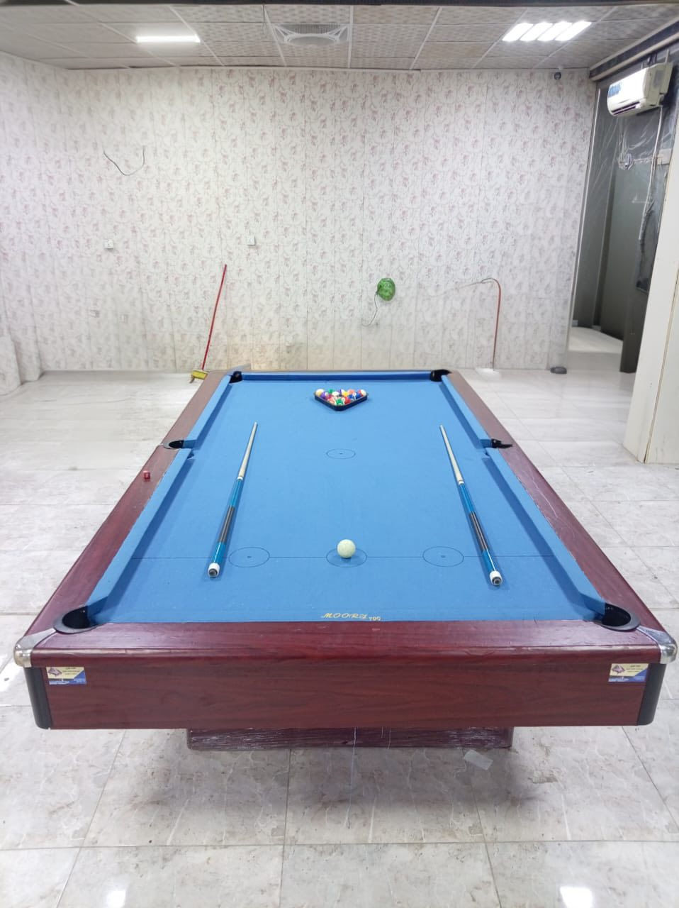 متوفر احدث طاولات البليارد الاصليه المستخدمه
نظيفه جدا

-متوفر توصيل  ونصب لكل محافظات العراق

-متوفر كادر صيانه ونصب وتبديل قماش 

-متوفر شراء جميع انواع الطاولات والمرواس الاصلي فقط

للاستفسار 

*********** واتساب

بغداد حافظ القاضي

