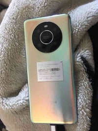 هاتف هونر X9   ذاكره ١٢٨ عشوائي ١٠   بطاريه 5500ملي نبير   مستعمل فقط ...