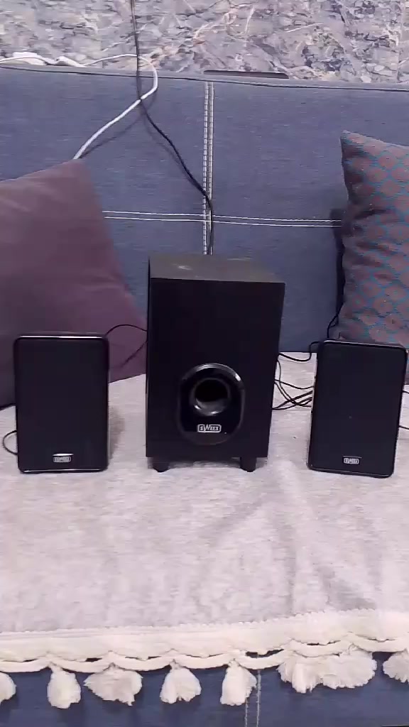 مضخم صوت باله اوربي...ماركة سويكس..
السعر 35..شامل التوصيل لكافة المحافظات.. @إشارة


**إذا كنت صاحب هذا الإعلان وتريد حذفه لأي سبب، رجاءا أرسل رسالة إلى الدعم الفني**