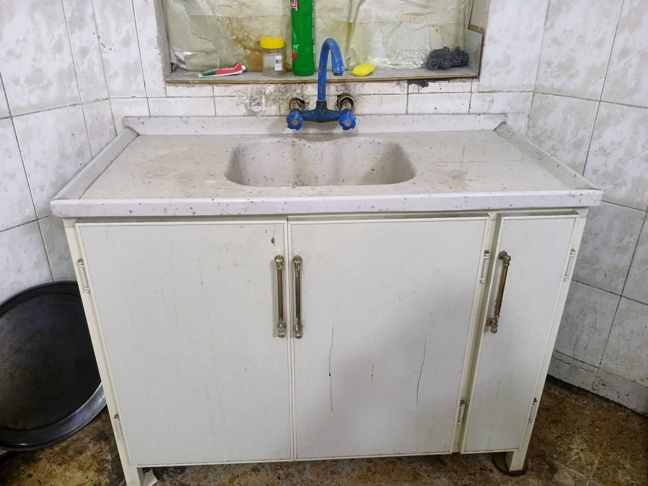 كاونتر للبيع سنك متر ونص والكاونتر قطعه وحده مترتين ونص
العنوان البصره حي الزهراء


**إذا كنت صاحب هذا الإعلان وتريد حذفه لأي سبب، رجاءا أرسل رسالة إلى الدعم الفني**