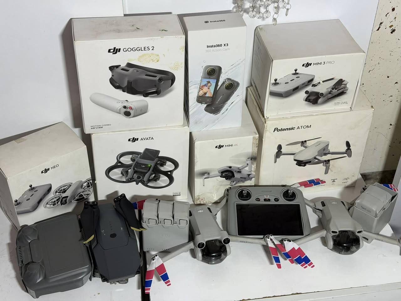 للبيع مني ٣ابرو كومبو  سعر ٩٥٠ ومني ٣عادي كومبو ٧٥٠وافاتا 1كومبو سعر مليون  ومافك ابرو كومبو سعر ٥٥٠ واتوم كومبو جديد دبل بطاريه ٤٥٠اي اسافسار رقم وتساب ***********او اتصال ***********
