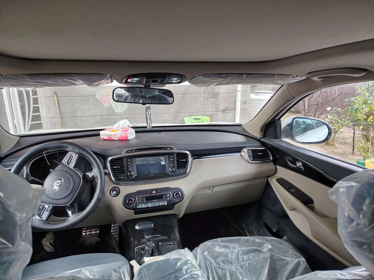 السلام عليكم سورنتو مديل 2020 فول مواصفات ماشية 64 السيارة مكفولة كفالة عامة ما عدة هاي الشخطة بل باب للاستفسار ***********
