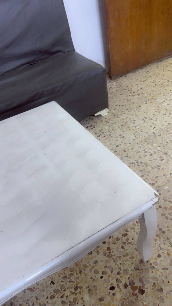 الميز سعره 50
الطبلات عدد اربعه سعره 100


**إذا كنت صاحب هذا الإعلان وتريد حذفه لأي سبب، رجاءا أرسل رسالة إلى الدعم الفني**