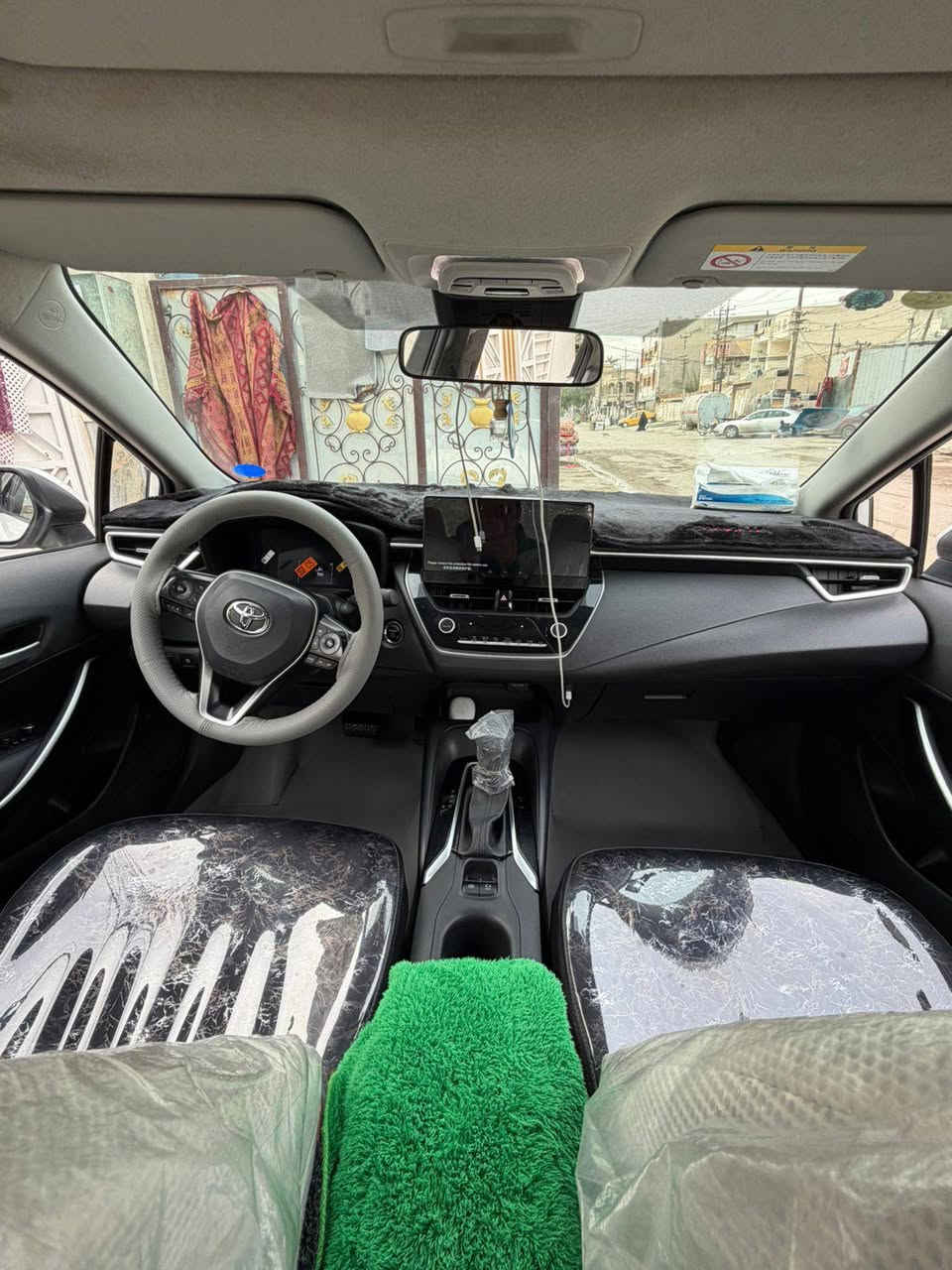 السلام عليكم كورلا موديل 24
رقم بغداد 

السياره باسمي 

فتحه بصمه 
ماشيه 26
شاشة 

داخل جلد مدوشم ارضيه وكشنات

قطعتين تبريد 

بصمه ابواب وسبير مانانزل

كفاله عامه طخه بل دعاميه الماميه

كل غراضها مال الشركه وياها 

مكان بغداد المشتل 

السعر 152

رقم الهاتف ***********
