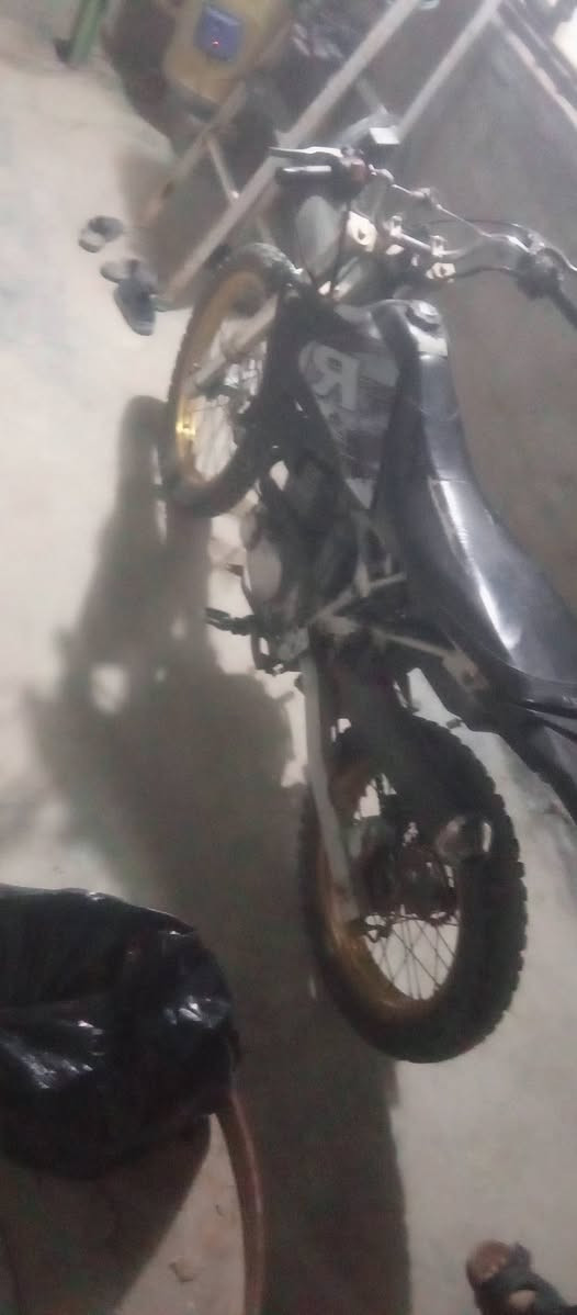 سلام عليكم ابيع دراجه قفاز ماكينه 250ccعنوان كربلاء مقدس للاستفسار خابر على رقم هاي ***********
