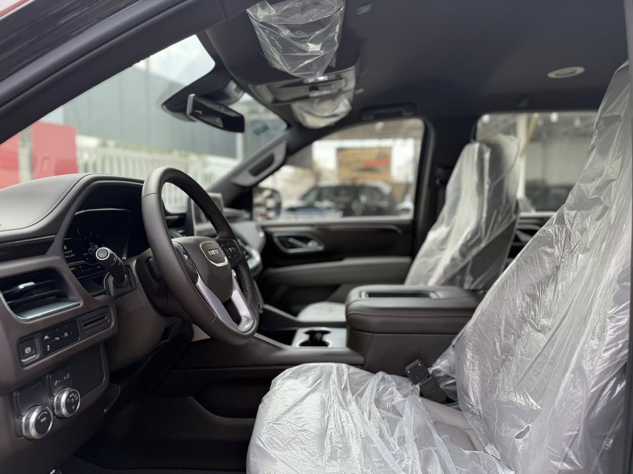 (بسم الله الرحمن الرحيم)
يوكن GMC 🔥 موديل 2024 💣 SLE 🚀

المواصفات 💯 :

1- بصمة 🔐
2- ثلاث قطع تبريد ❄️
3- جنطة كهرباء ⚡️ 
4- كشنات كهرباء ⚡️ 
5- تحديد مسار 🕹️
6- توقف تلقائي للصدمات ☀️
7- رادارات 🖲️
8- كير دكم 📲
9- توقف Auto 🔋
وباقي مواصفات GMC المعروفة 

السيارة زيرو ضمان وكالة المنصور ✅

#السعر 52.800 $
528 ورقة للتفاوض او الاستفسار الاتصال على الرقم 

***********
***********
#مسلم الخفاجي 

شركة صدى الجواد / بغداد الكاضمية
