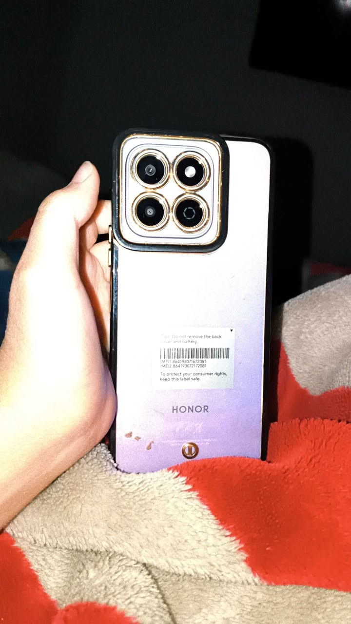 جهاز هونر X6B  الجهاز كلش نضيف سعره 100
ذاكره 128 جهاز ماويا ملحقات.      
مكاني بغداد الزعفرانية الوليد( توصيل ماعندي)
***********اتصال فقط بغداد, العراق
