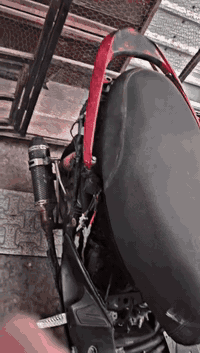 سلام عليكم عندي هاي دراجه سكنس لد  للبيع مفتوحه مره وحده هسه عطلها بس مال الهندر طاكه وظفيرتها شغاله /مكاني كوت  للتواصل خاص او رقم ***********
