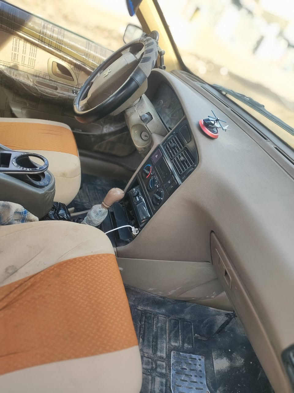 السلام عليكم
سياره بيجو 405مديل 15رقم بغداد باقيه بس استلام لوحات

كير محرك كفاله المحرك توني شاده جديد حداديه تخم تاير جدد كهربائيات كله شغاله تبريد تدفئه السياره مابيه نقص فقط الباور مال الستيرن يذب دهن ومابيه اي خياس عدا الدوس وجايبله قطعتين هم انطيهن وياه سعره 32وبيه مجال مكاني ناصرية مركز الخاص مفتوح وهذا رقمي ***********
