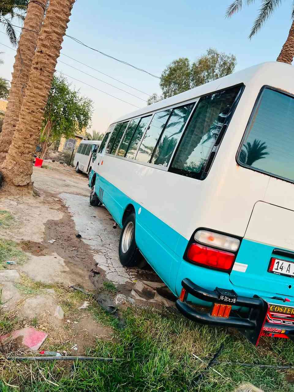 السلام عليكم كوستر تيوته 2005 سياره مكينه وكير واكسن وتبريد كفاله حداديه وفريز جدد تخم تاير سياره بسمي جاهزه لعمل لو دينار متخسر عليه دواخل ودرع امامي وخلفي وتانكي اضافي  السعر 200وبيه مجال ***********
