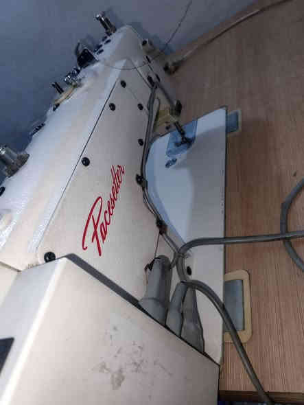 سلام عليكم 
 مكينه خياطه. كاتم 
 مكفوله من كلشي
 مابيه اي مشكله 
  السعر 250 مكاني بغداد. 
***********
