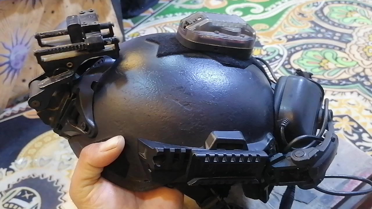 خوذه اصليه  للبيع سعر الوحده 110 بيه مجال قيس. M هاذ رقمي بي واتساب
***********. ***********
