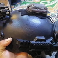 خوذه اصليه  للبيع سعر الوحده 110 بيه مجال قيس. M هاذ رقمي بي واتساب 07...