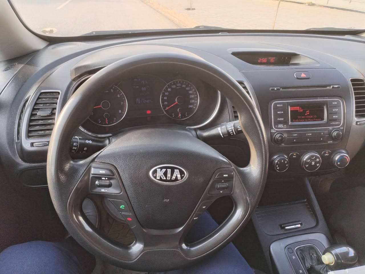 للبيع كيا سيراتو 2014 خليجي ماشيه 110 كم أربيل بسم شركة تريد وكاله تريد مداور السيارة كفاله عدا باب خلفي صبغ اثر شخط والباقي كفاله عامه السعر 129 للأتصال ***********
