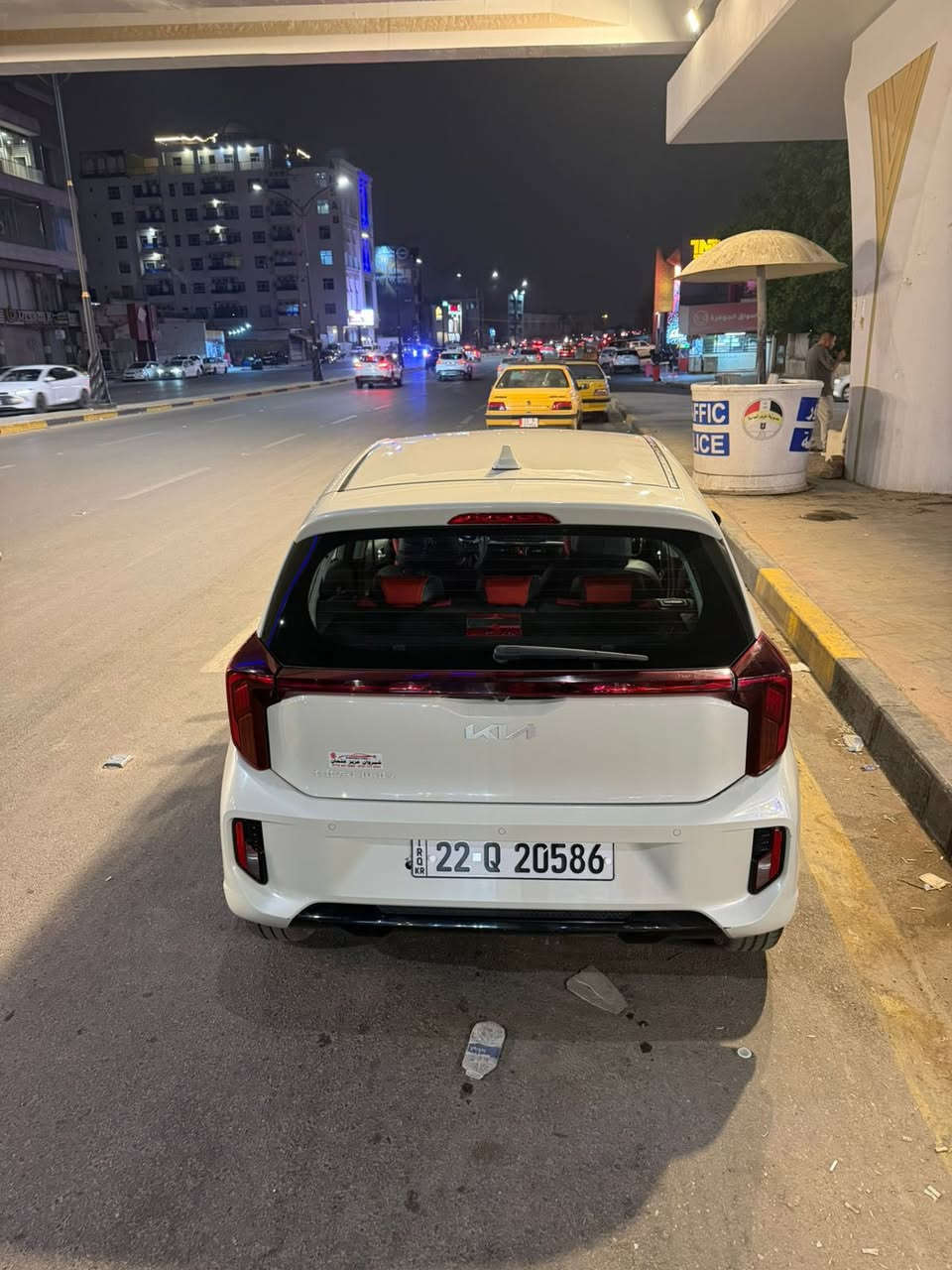 كيا بيكانتو 2024
العنوان بغداد السياره فول موصفات 
رادارت 
تشغيل عن بعد 
بصمه 
حساسات 
مكينه مكفوله كفاله عامه  
والحادث مثل ما موضح بل صوره وبل سونار 
رقم اربيل تحويل مباشر هزه السياره 2026
مراوس او بيع 
السعر 93 
الاستفسار 
***********
***********
