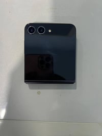 وي فلب 5 • ٥١٢ • شاشة داخلية