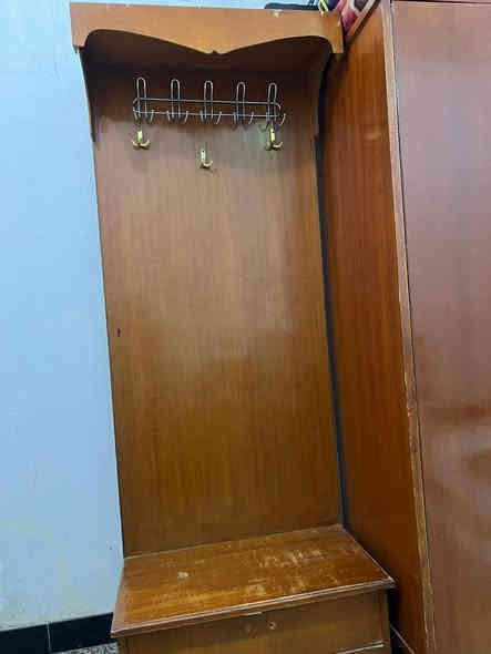 غرفه صاج تفصال نظيفه للبيع،،، 
بسعر مناسب ٣٥٠ ،،، 
البصرة الموفقية،،، 
***********
