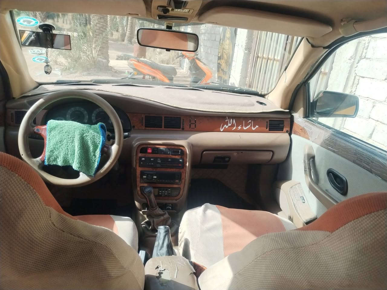 السلام عليكم
سمند2011 للبيع او مراوس بسمند خصوصي 
كير ومكينه فرنسي  حداديه جديدهه تايرات تخم 
رقم مثنى بيه دحجه جهت العبري مبينه بصور 
29 وبيه مجال ***********
