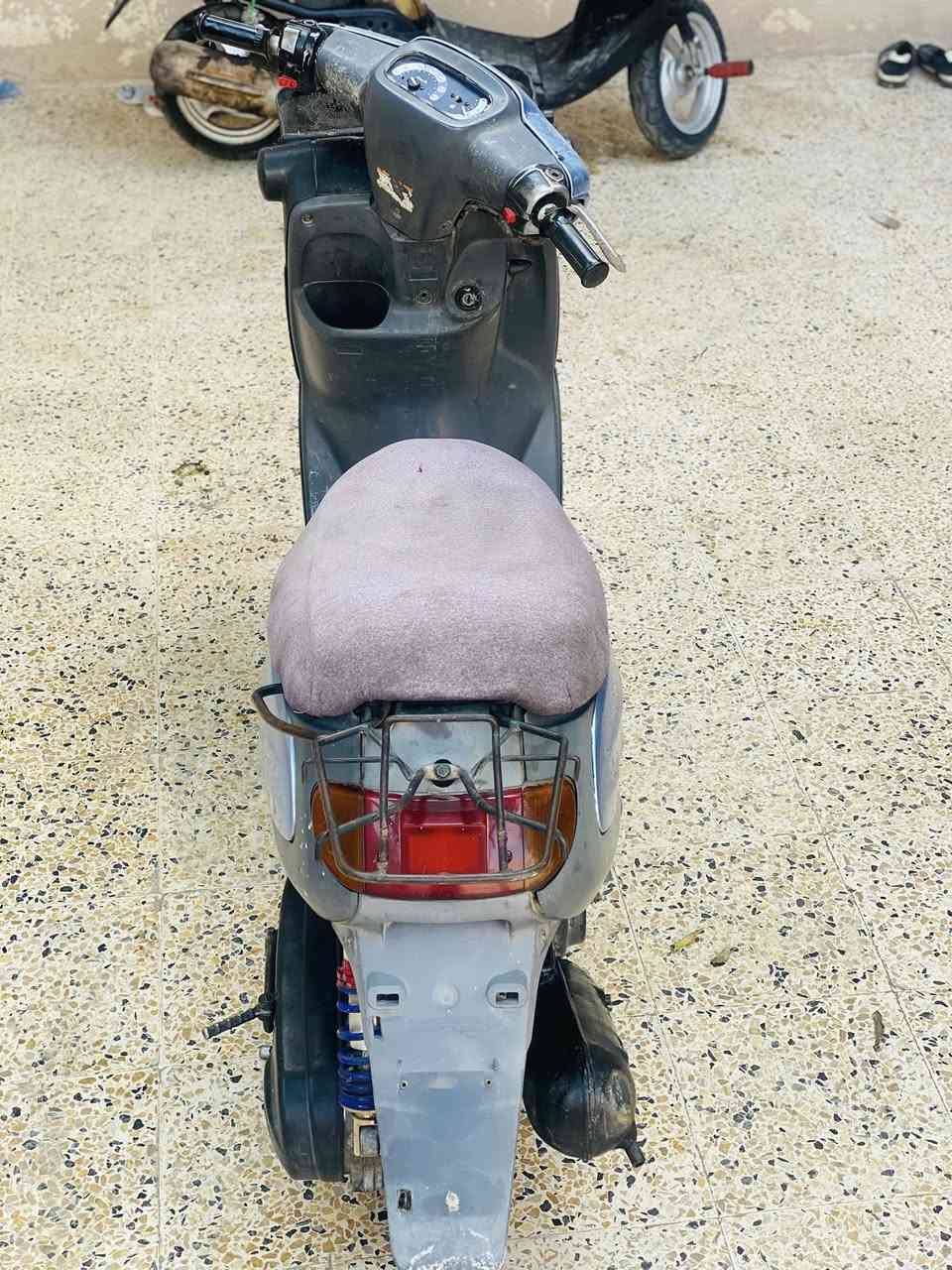 السلام عليكم ماطور نفخ وايرمنيه كله شغال سلف شغال نقس باتري فقط سعر 180 ***********
