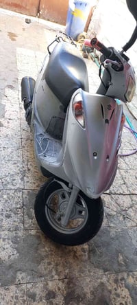 دراجة سوزوكي • ٢٢٥ • طافية