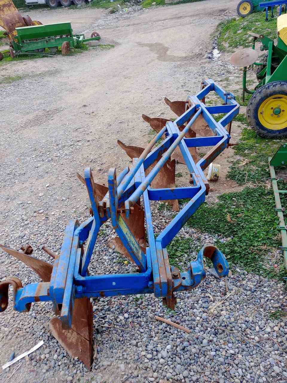 پێنج گاسنی تورکی ایدن بۆ فرۆشتن حجم 16 سحری مناسبە شوێن قەزای بردرش رقم ***********    ***********
