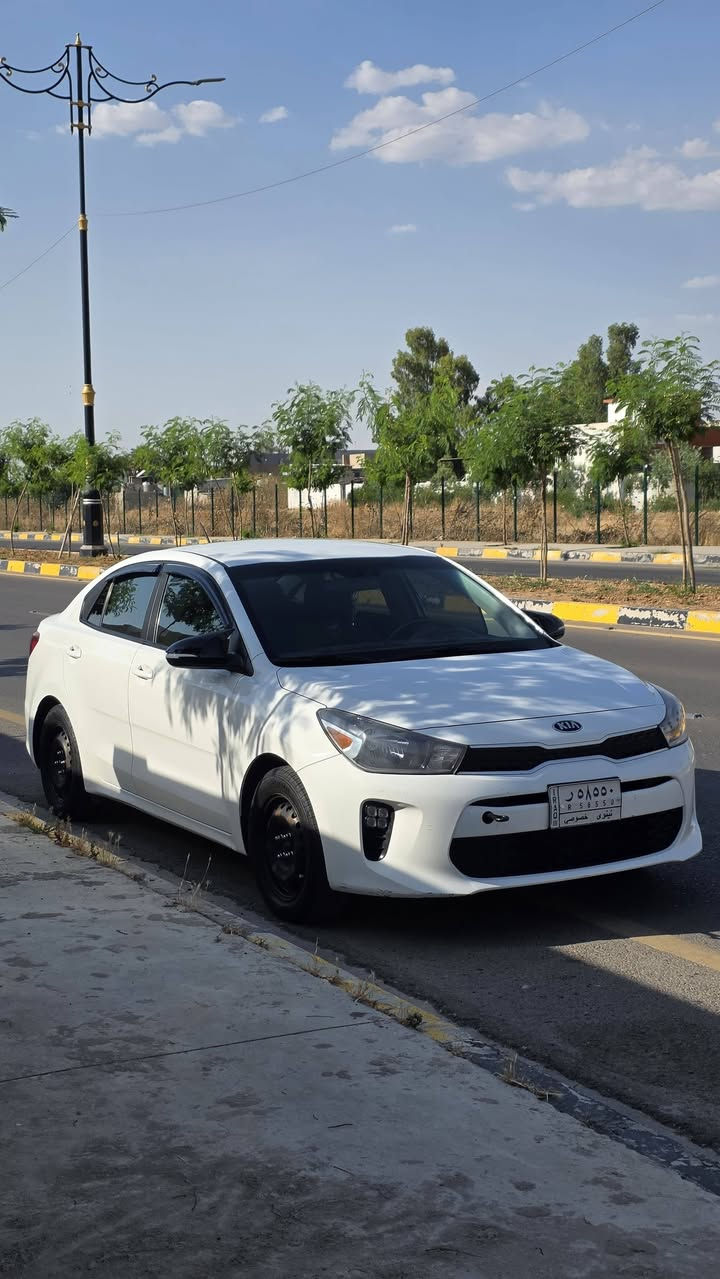 السلام عليكم
ريو مواصفات الـ S 
اربع جامات كهرب 
قفل مركزي 
شاشة Android Auto/Car Play
تحكمات ستيرن للشاشة و مثبت سرعة

رقم نينوى شرط التحويل 
السنوية تسقط بشهر الثامن 

السيارة وارد امريكي حادثها 
باب السايق وربع الجاملغ امامي بدون دواخل 

السيارة جاهزة ما بيها اي نقص 
موديل 2019 
ماشية 190,000km

محرك GDI مفتوح تعمير رنكات 
الكير AT مرغوب 

للتواصل والاستفسار :   *********** 

السعر : 110$ وقابل للتفاوض
