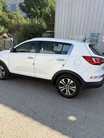 السلام عليكم سبورتج2011 خليجي 
مكينه 2000دوش كير مكينه مكفول 
رقم بغداد انكليزي بسمي مكفوله من الصبغ والتبديل
تحكمات ستيرن 
مري شفط 
اشاير بل مري 
كامره
ثلاجه بل جكمجه
صدر جديد امامي خلفي 
تخم تاير جديد السيارة ماشيه 115
السونار داخل المنشور
السعر 144
المكان بغداد
رقم الهاتف ***********
غير متواجد ع الفيس
