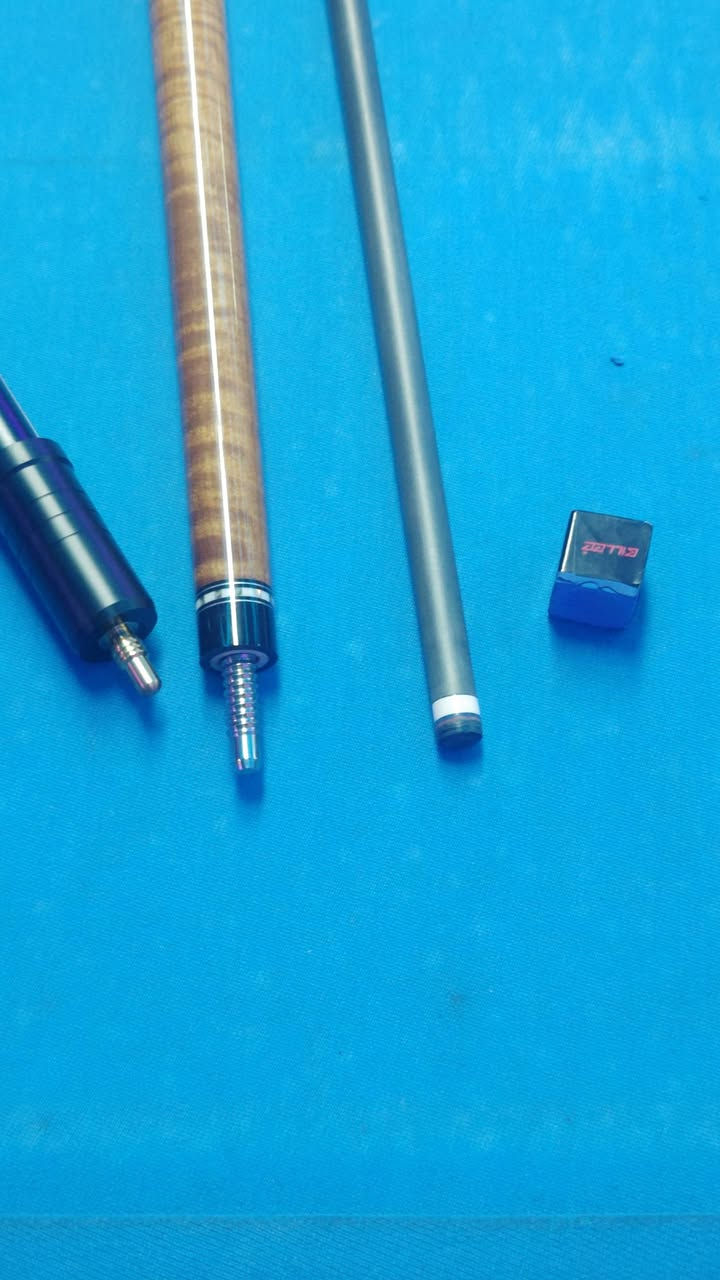 كيوب يڤن جيل عاشر M10 جديد مستعمل تجربة فقط 💪🏾
وزن  19oz ⚖

تب 12.5m 🟤

بات خشب قيقب صاج 🪵

قبضة جلد محبب ✅

يدعم اكستنشن 🔗

سن قفل مز 🎱

الملحقات-

جنطة 2×2  جلد جيبين 

چوك رصاصي زيتي اصلي جديد 

اكستنشن يڤن اصلي يتطول ويتقصر

توصيل متوفر لكل العراق 🚗


**إذا كنت صاحب هذا الإعلان وتريد حذفه لأي سبب، رجاءا أرسل رسالة إلى الدعم الفني**