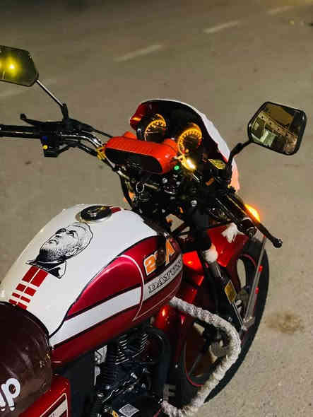 ياللة 
سلامو عـليكم دراجه دايوان موديل 24 نظيفه فول لفول محرك200
نقصها  تفيلس + العداد صفحه اليمنه عاطله الثانيه شغاله كهربائيات كلها شغاله الشراي ليتعبني رجاأ
السعر/1200وبيها مجال قليل،
العنوان/ديالى شهربان /حي العسكري مقابيل معمل للبان رقم الهاتم. بي واتس
***********
