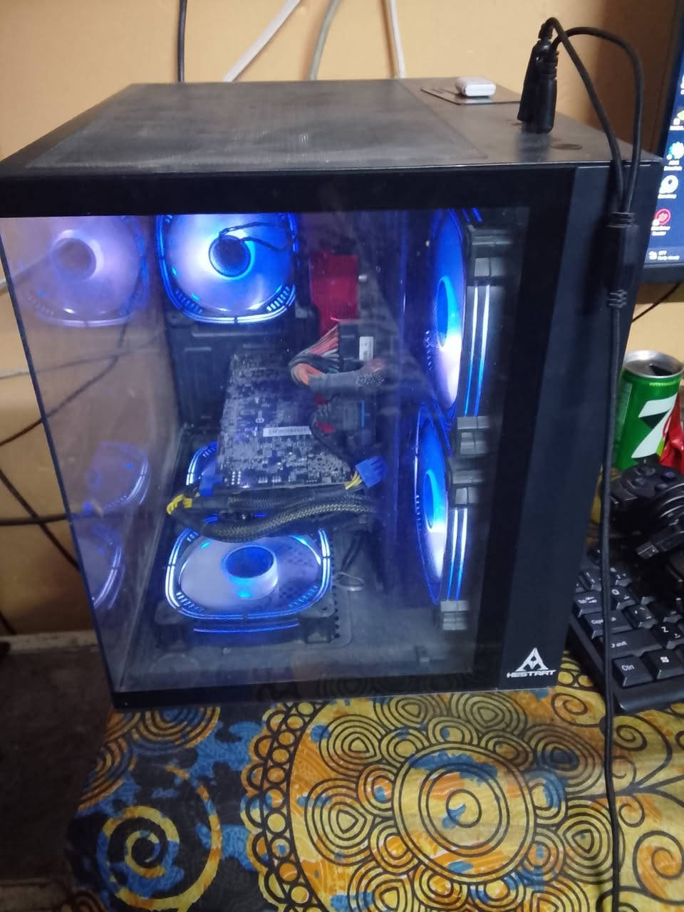 ليفونالسلام عليكم pc البيع مواصفاته بل صوره ويه شاشا حجم 24 سعره 650وبيه مجال شي قليل مكاني بغداد الحريه رقم تليفون ***********
