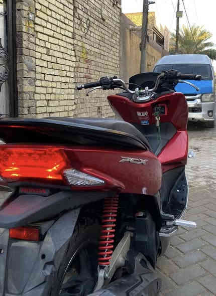 السلام عليكم دراجه Pcx  للبيع مكينه 125
مكينه برغي مامفتوح بيها بعدها جديده

وكفاله الكفر بلادي وكفاله من السرقه 

لون مميز

ستاند كهربائي

حساس اطفاء A

تجي وشوفها بعينك

السعر 16 وبيها مجال 

رقم الهاتف ***********
