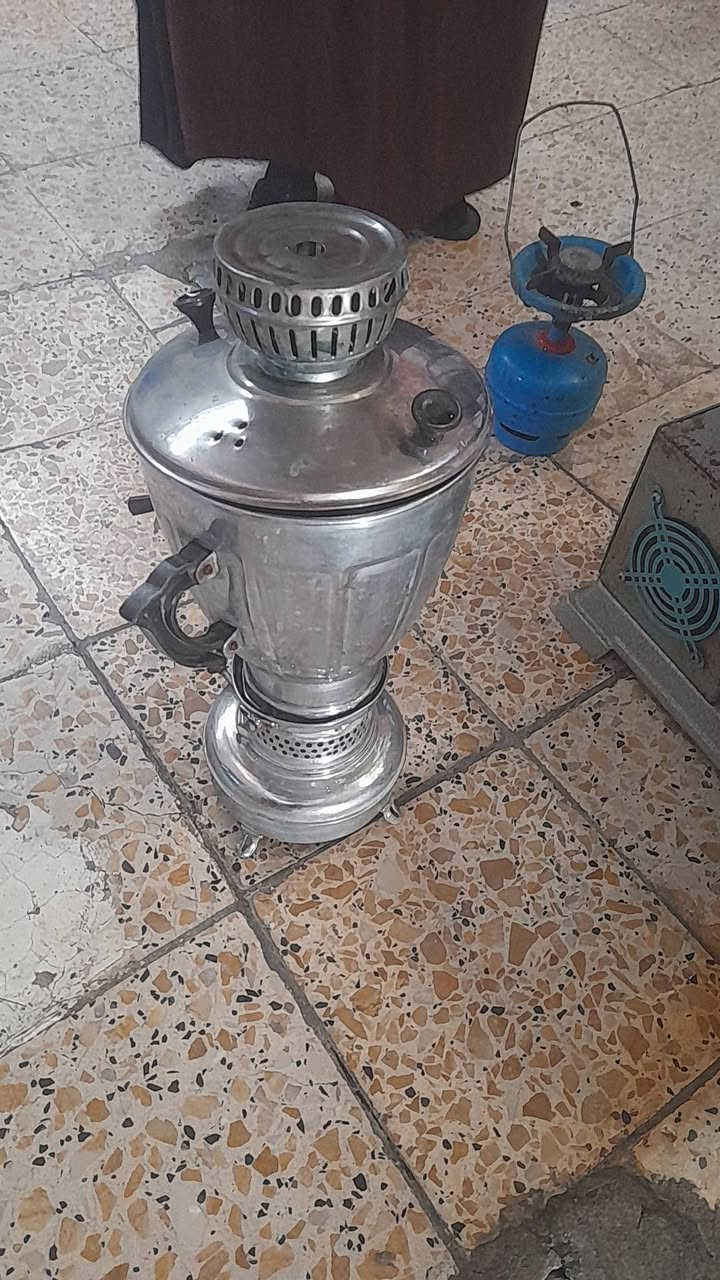 سلام عليكم عجانة ب 125وبيهة مجال سماور 30كلهن شغالات عجانة كهربائية اوربية جانت مظمومة للبيع ***********
