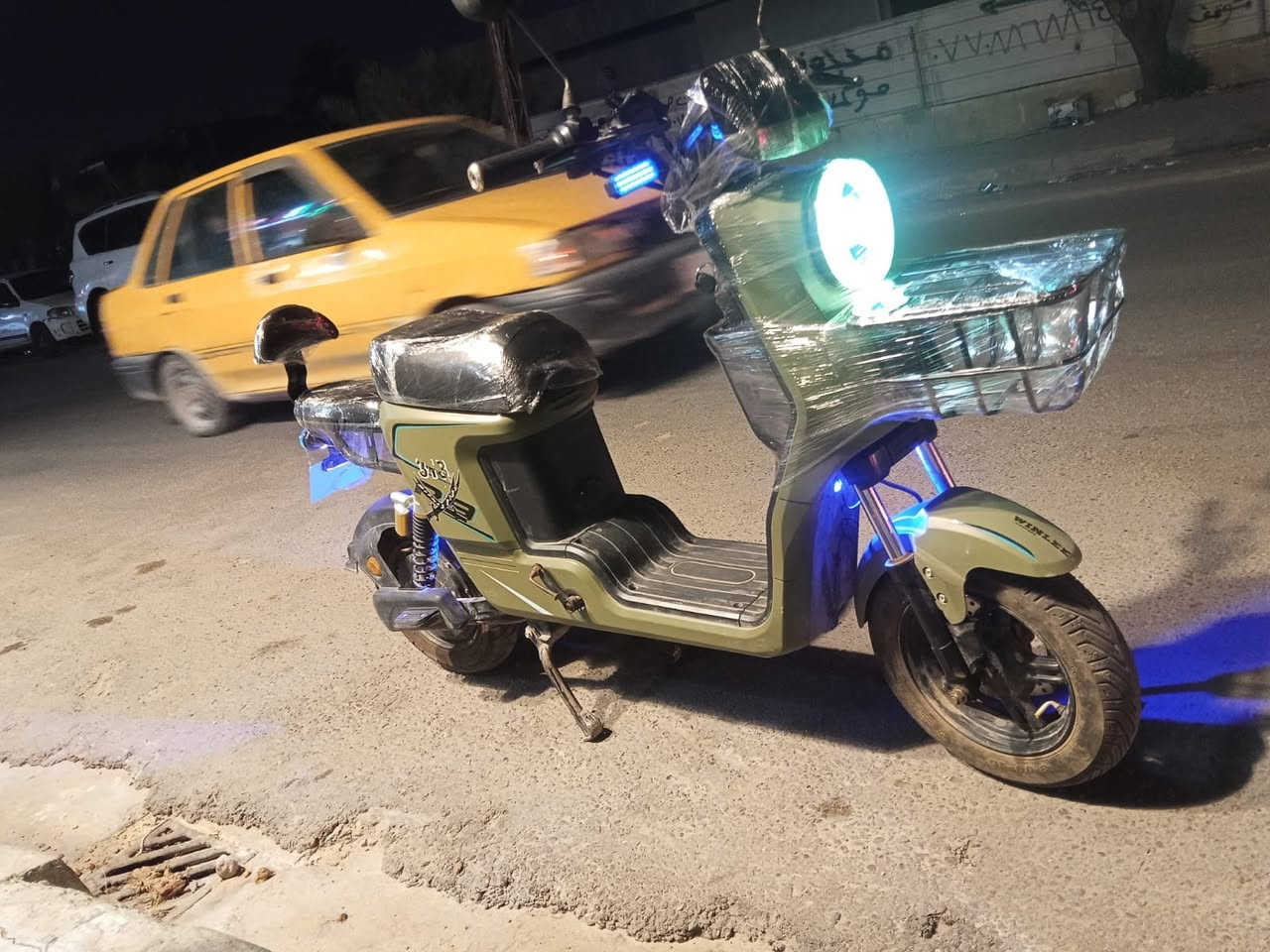السلام عليكم دراجه شحن 2026 R9 

فول موصفات 

بطاريات 5 كبار جدد شرط الفحص

ملف 2000 واط  حقيقي

4 نمر ✈️

شاشه ايباد توصحلك العطل 

بصمه+ سويج

نضام سرقه انذار 

نضام تشغيل عن بعد 

نضام قفل تاير

نضام قفل ستيرن

بلوتوث

حساس بريك

بريك هيدروليك 

بريك خلفي امامي 

بلو جكتران 

لايت زنون عالي ناصي 

دبل اشاره 

اشاير يمنه يسره 

دراجه جديده بمعنه الكلمه صار شهر ونص من اخذته مكاني بغداد  
السعر 450 وبيه مجال حك الجيه 
الرقم ***********
