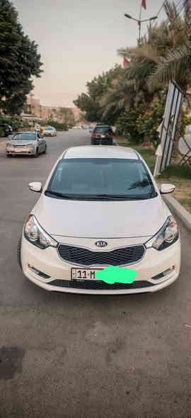 السلام عليكم
كيا فورتي هاج باك سياره وارد أمريكي موديل 16
محرك2000 جي بي اي
سياره خير من الله 
ماشيه 59 
سياره بيها حادث جاملغ خلفي مال امريكي
سياره بيها ملاحضه قطعتين بارد 
السياره بدون دواخل بود ار باك بدون شاصي 
صدر خلفي امامي جديد
تايرات جديده 
باتري جديد
سياره جدآ نظيفه مابيها نقص 
مواصفات السياره :
تحكم ستيرن جهتين 
كروز سرعه
شاشه كاميرا 
أشار بالمري مري شفط
لد ليلي نهاري 
رقم  بغداد مميز
سنويه هزه كله جديد
السعر:116 وبيها مجال حك الجيه
العنوان بغداد السيديه 

***********
