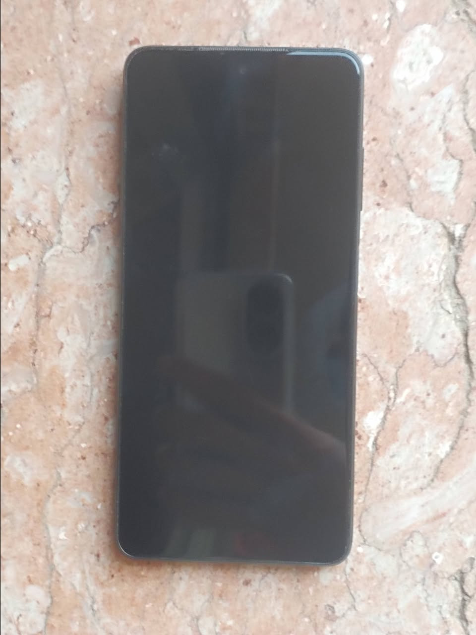 poco x3 pro 
طفة من حالة
السعر 20$
***********  موجود واتساب +اتصال
