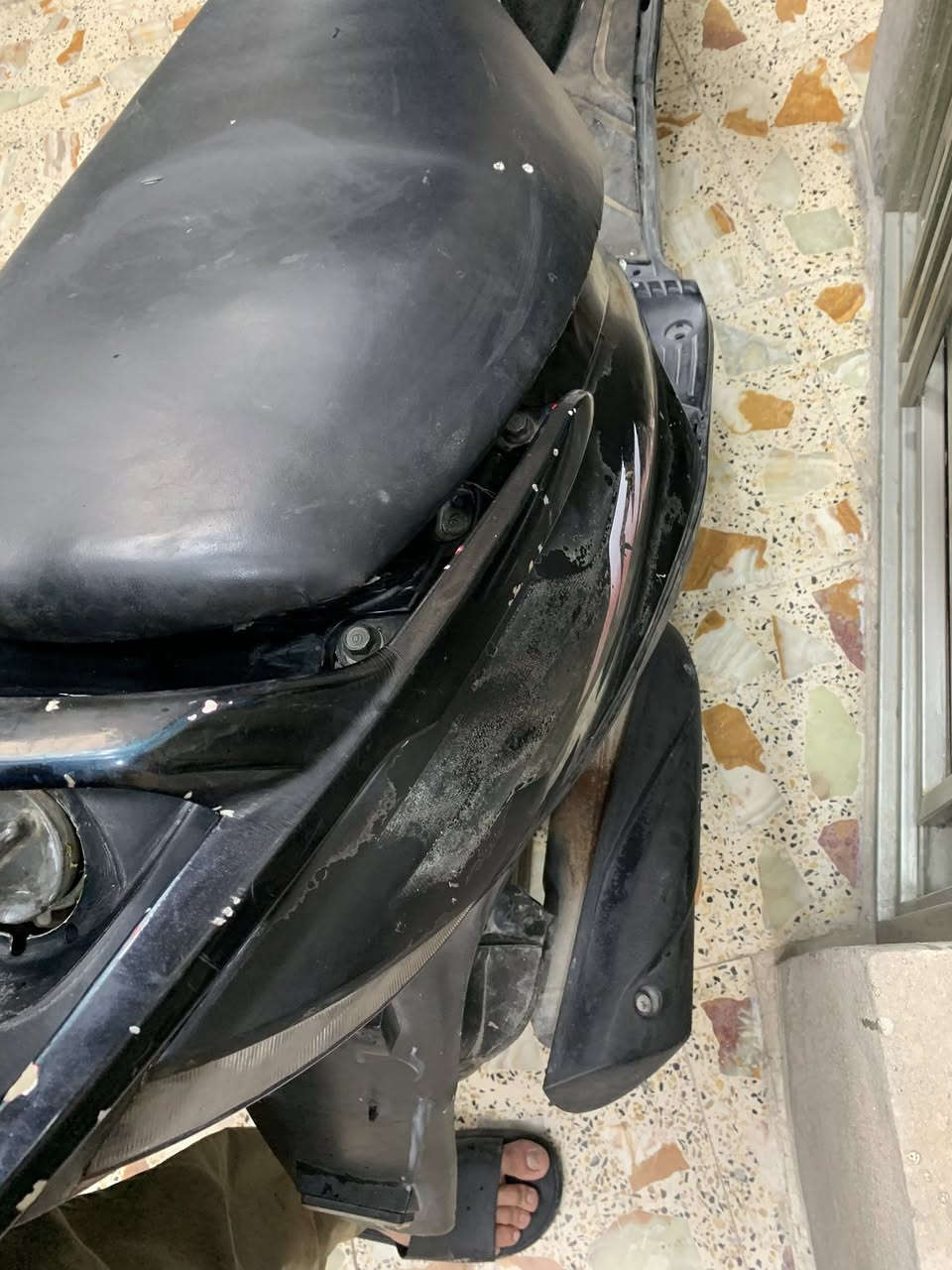 سلام عليكم
ماكس ١٤٠ للبيع مكفوله مكينه وشاصي 

نقصها بس باتري وقفل صندوك بس مكاني بغداد الكماليه 

رقم *********** 

سعر ب٣٠٠ وبيها قليل مجال
