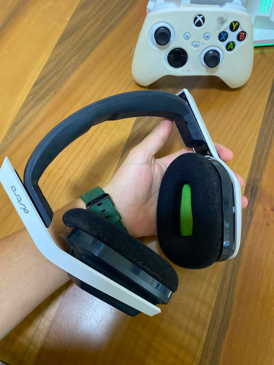 X box للبيع
السلام عليكم x box للبيع مستعمل قليل جداً ما مفتوح لجوستكات اصلي


**إذا كنت صاحب هذا الإعلان وتريد حذفه لأي سبب، رجاءا أرسل رسالة إلى الدعم الفني**