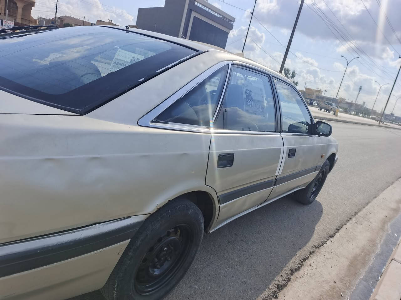 للبيع مازدا ياباني 8 بخ المرغوب  حجم 626 موديل 89 رقم الماني نينوى سنويه عضم 2029 { بيها كابون } كير شرط محرك بدايه صرف اربع تايرات جدد + باتري جديد + طخم امامي وخلفي جديد فتحه سقف سلايت بانوراما شرعيها داخل الموصل شرط الوكاله والتحويل من الشرعي  السعر 30 ورقه مكاني موصل حي البكر  .
*********** كورك  . 
*********** آسيا  . بيه واتساب
