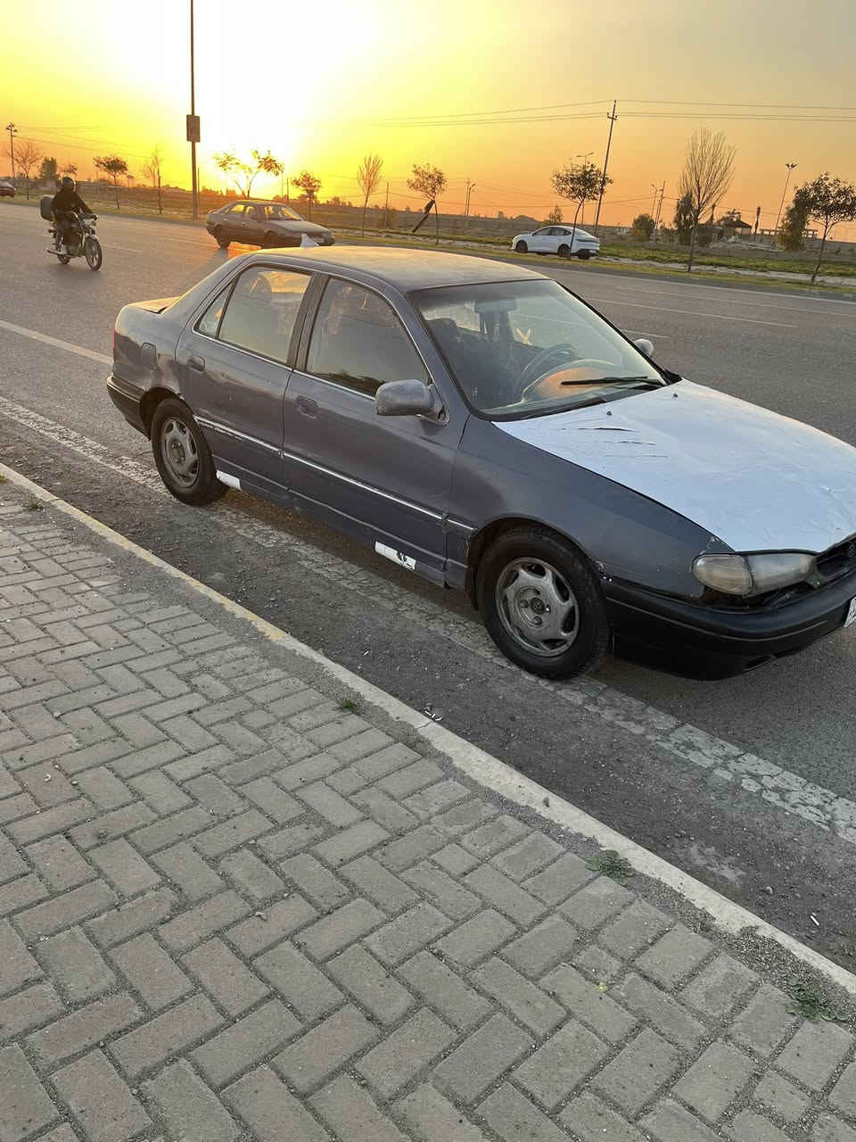 السلام عليكم الانترا دمعه موديل٩٤رقم دولي سنويه مشروع وطني  لل29  سياره جاهزه صدر امامي خلفي خير من الله كير محرك بالشرط تبريد شغال شرط تحويل وكاله سنويه بسم ابن عمي السعر٢٤$ ***********  العنوان كركوك
